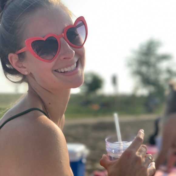 Meet your Posher, Natalie - Picture 6 of 12